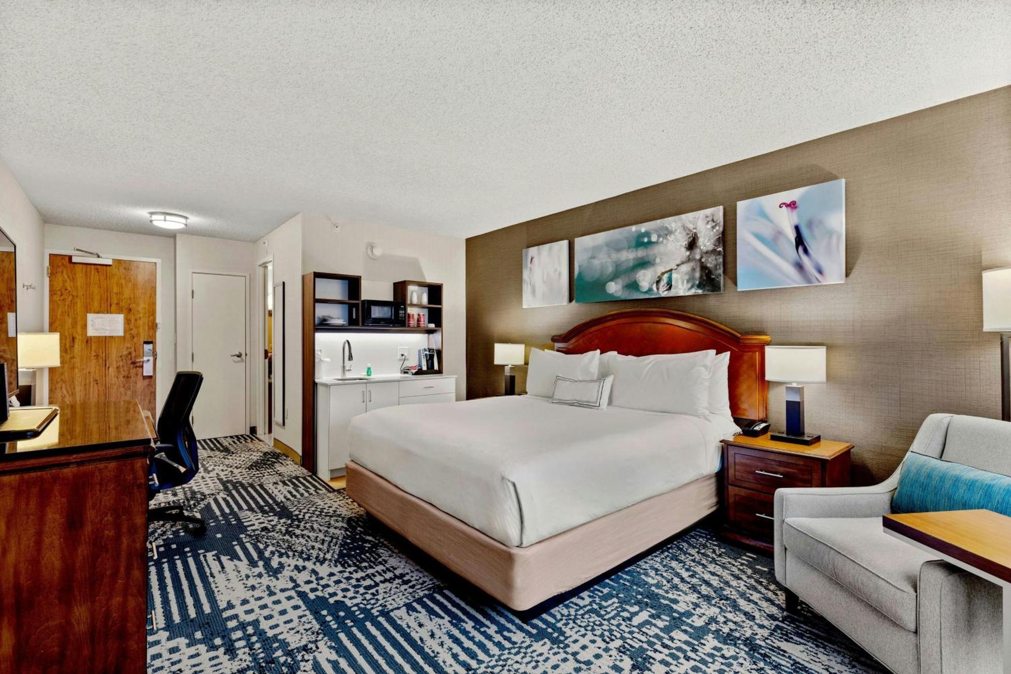 Delta Hotels By Marriott Mount Pleasant Расин Экстерьер фото